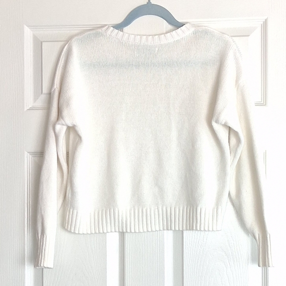 Hollister White Crewneck Long Sleeve Cropped Knit Sweater - Picture 2 of 5